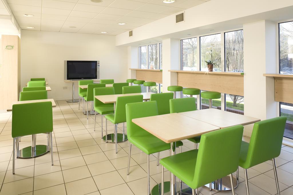 Ibis Budget Bradford Bradford  Bagian luar foto