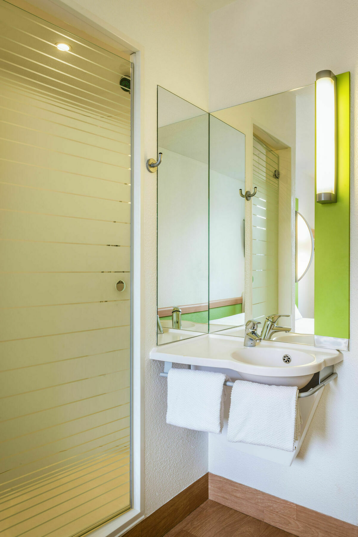Ibis Budget Bradford Bradford  Bagian luar foto