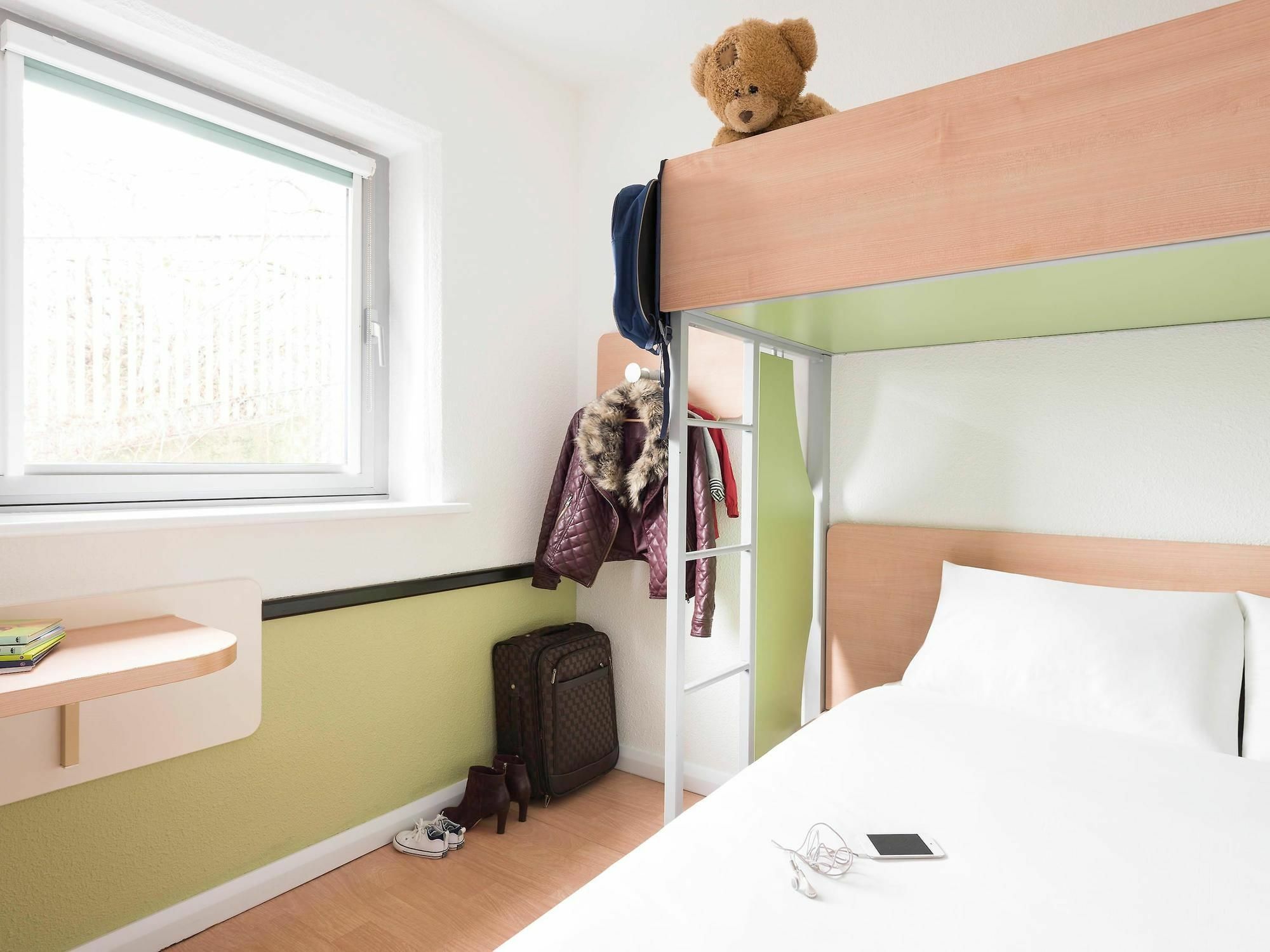 Ibis Budget Bradford Bradford  Bagian luar foto