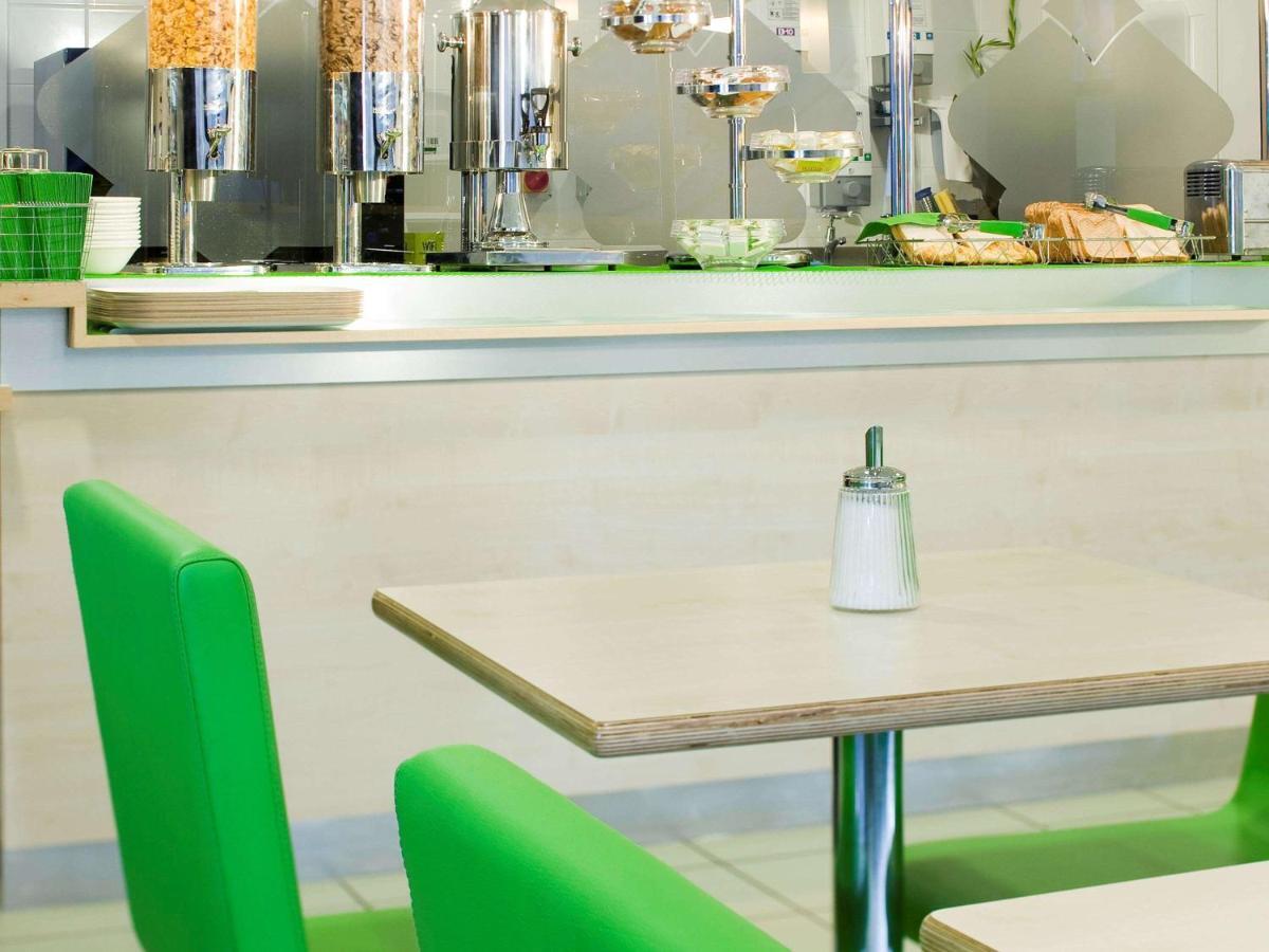 Ibis Budget Bradford Bradford  Bagian luar foto