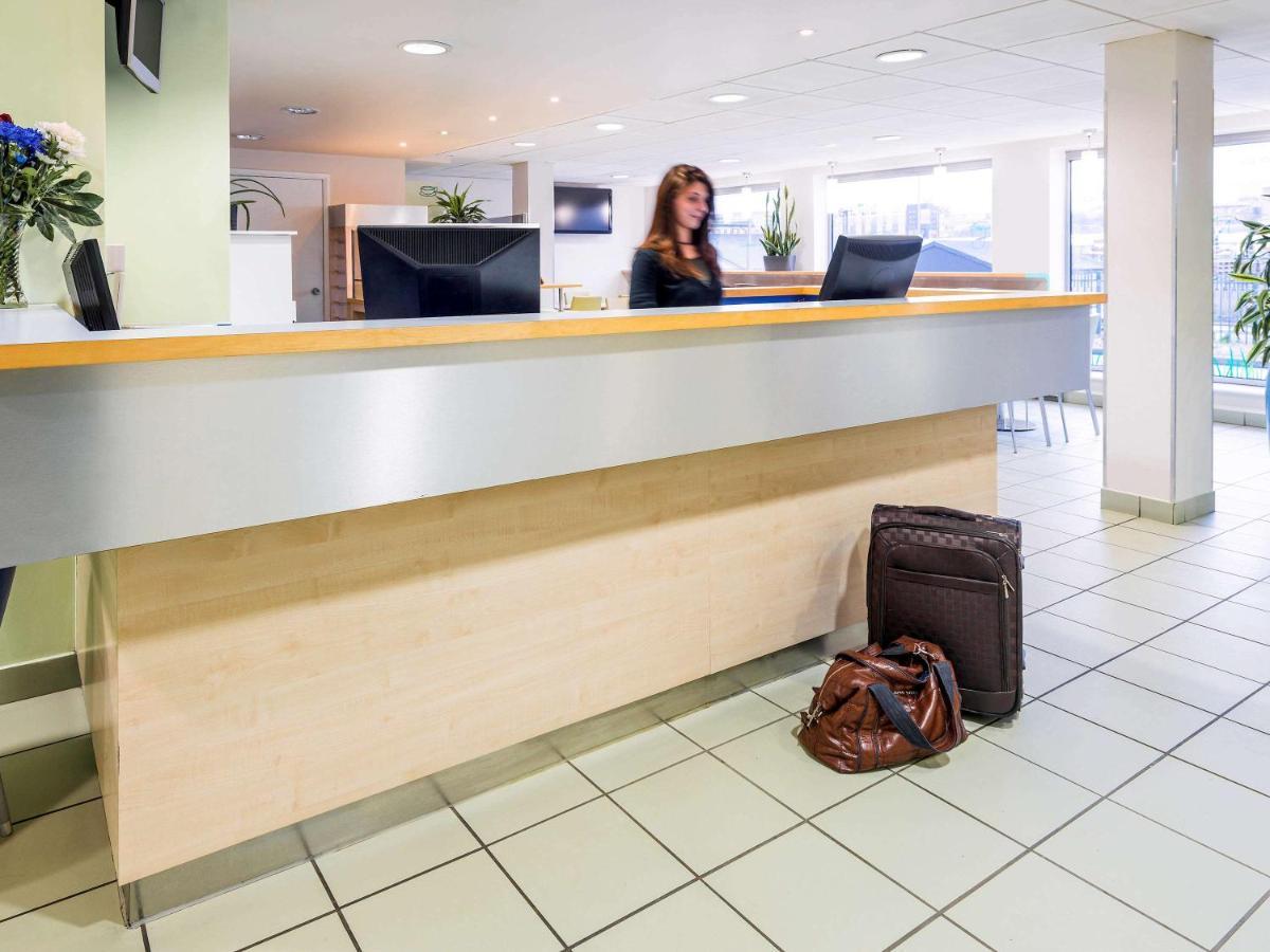 Ibis Budget Bradford Bradford  Bagian luar foto
